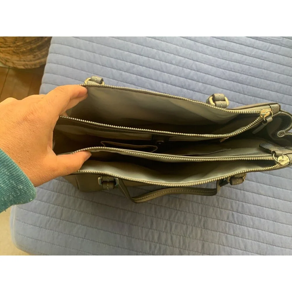 Gray Coach leather handbag, 3 compartments, zip close, excellent condition